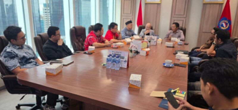 Pimpinan Pusat Gerakan Pemuda (GP) Ansor melakukan kunjungan silahturahmi dengan Paguyuban Sosial Marga Tionghoa Indonesia (PSMTI) Pusat di SCBD, Jakarta, Rabu, 22 Januari 2025. (Dok. PSMTI)