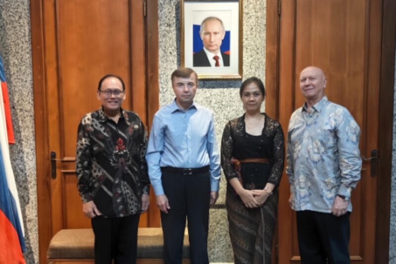 Perhimpunan Persahabatan Indonesia-Rusia (PPIR) bertemu Duta Besar Rusia, Sergey Gennadievich Tolchenov. (Dok. PPIR)