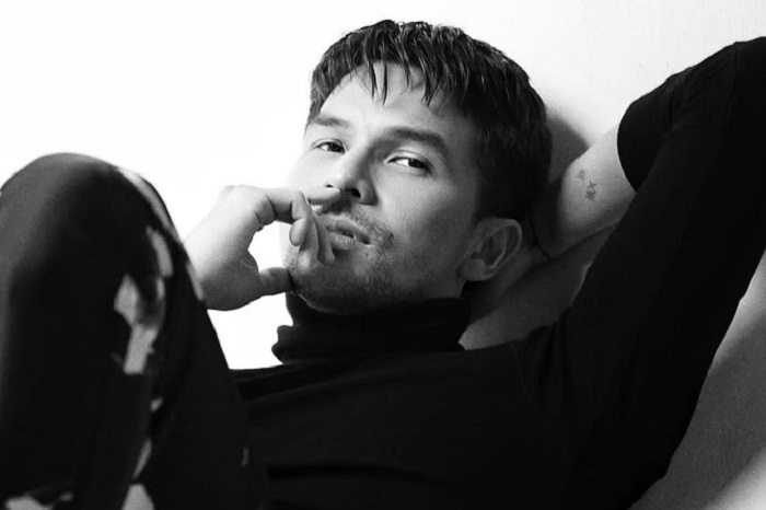 Jonathan Frizzy tertangkap basah Mengedarkan vape dengan cairan etomidate. (Instagram.com @ijonkfrizzy)