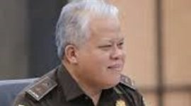 Kepala Pusat Penerangan Hukum Kejagung, Harli Siregar, umumkan hasil lelang aset Benny Tjokro. (Dok. story.kejaksaan.go.id)