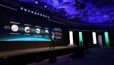 Calvin Zhao, President of MAE Product Line, Wireless Network Solution, Huawei, menyampaikan presentasi di GSMA M360 ASEAN 2026