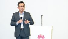 Solution launch by Han Zhenxing, President of Huawei Intelligent Collaboration Domain